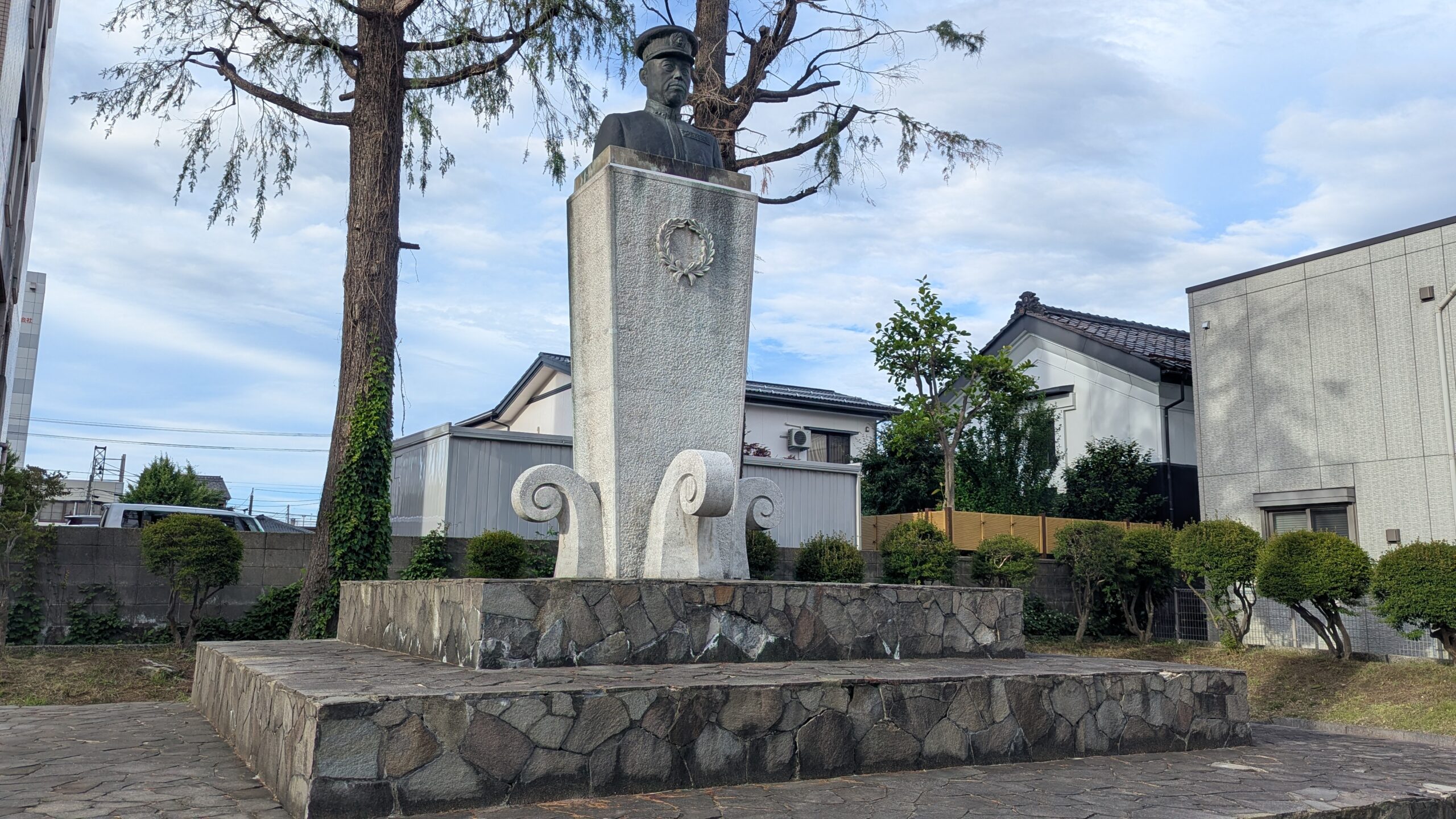 山本五十六の胸像